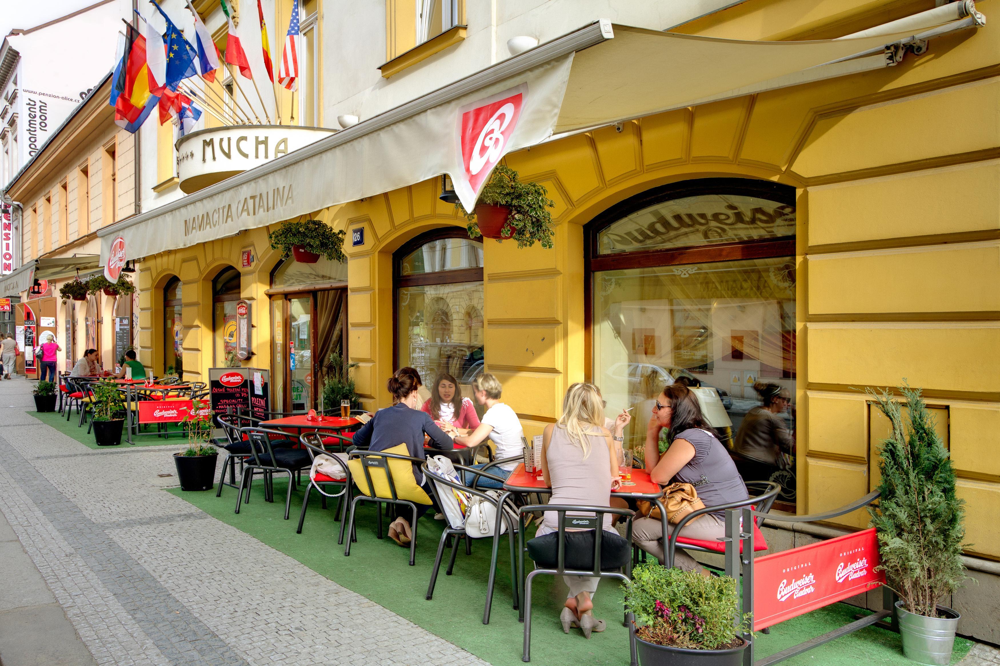 Hotel Mucha Praga Zewnętrze zdjęcie